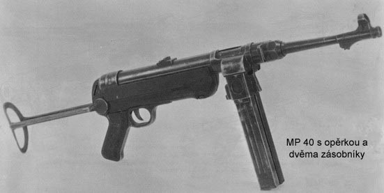 MP40 dvy zasobniky.jpg